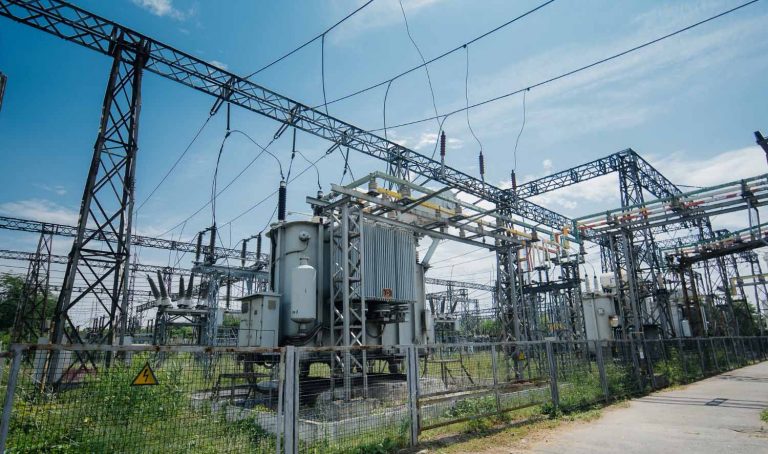 Poste de distribution d’énergie électrique